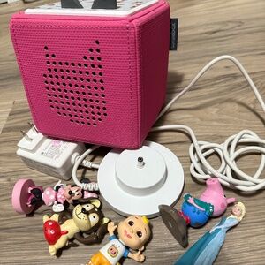Toniebox Pink bundle with 6 Tonies